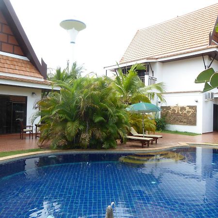 Vip Chain Resort Pool Villa Ban Phe Exterior foto
